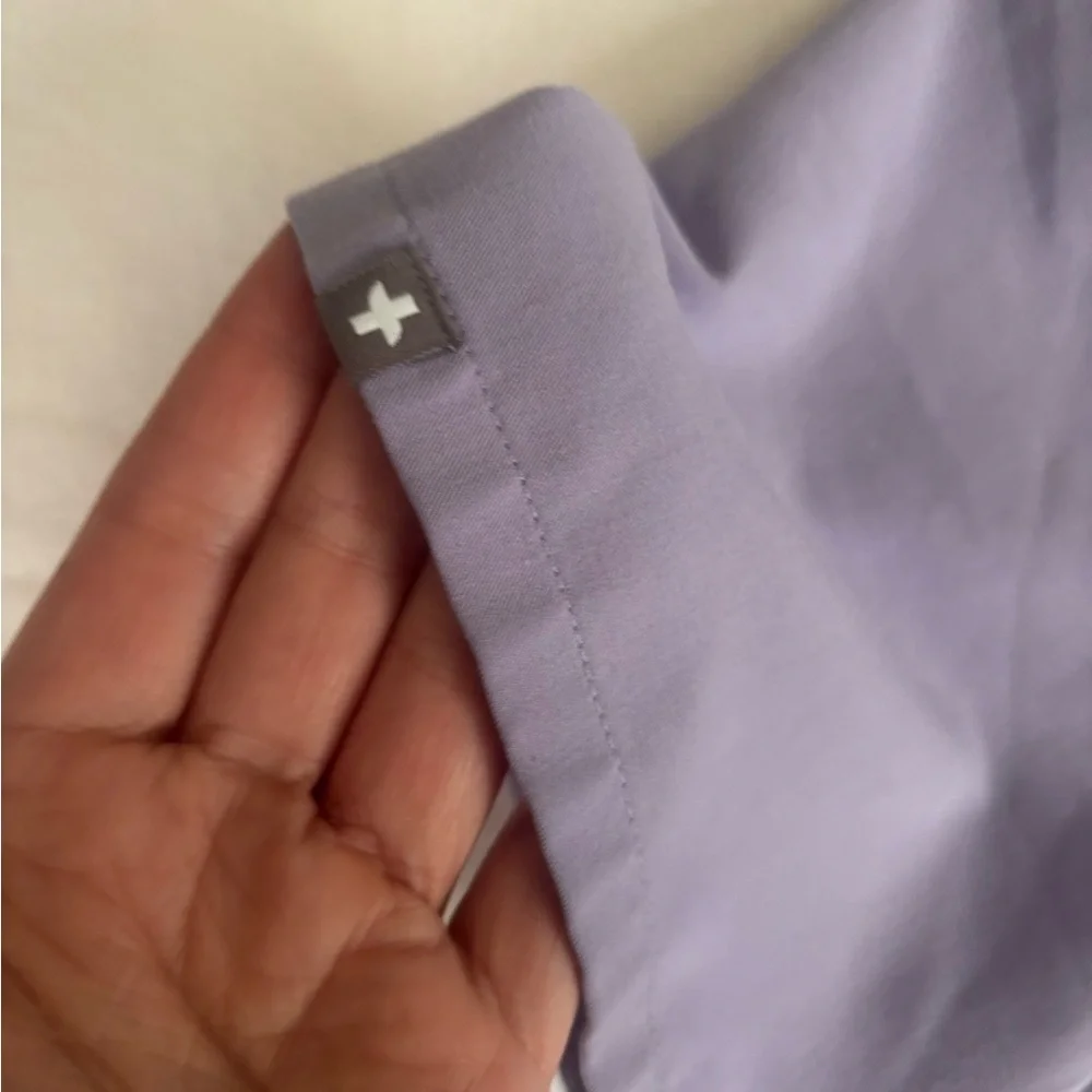 Figs Women's Lavender Dew Scrub Set - TECHNICAL COLLECTION - Picture 3 of 11